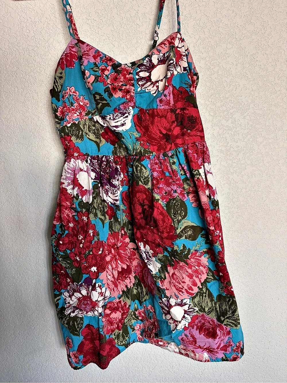 H&Medium Floral Mini Dress in Blue & Pink Size Medium Like New